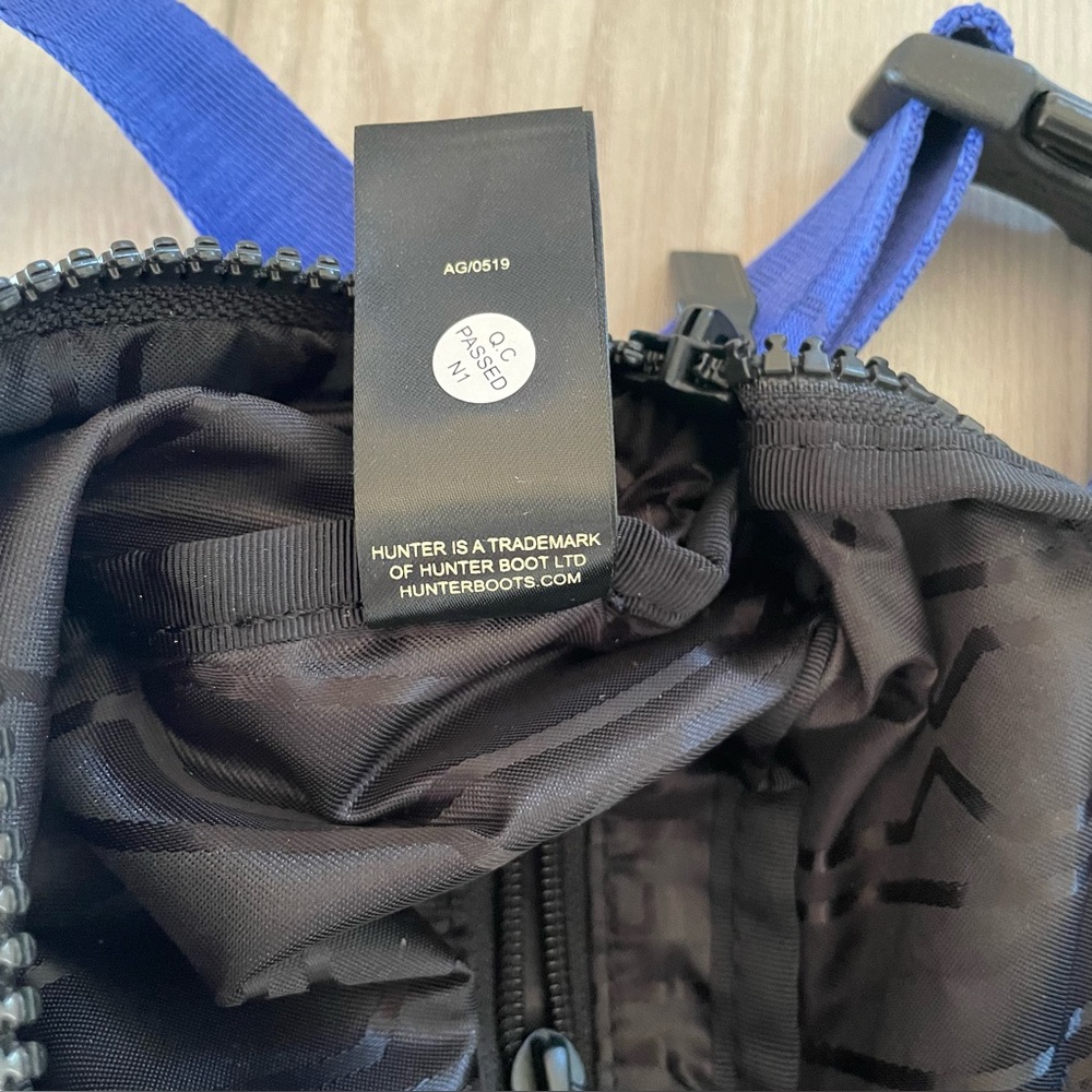 Hunter Gray Belt Bag with Blue Strap Fanny Pack - Picture 7 of 10